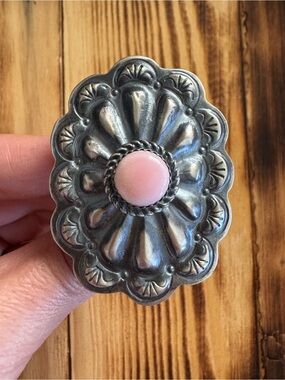 Native American Pink Conch Floral Concho Ring